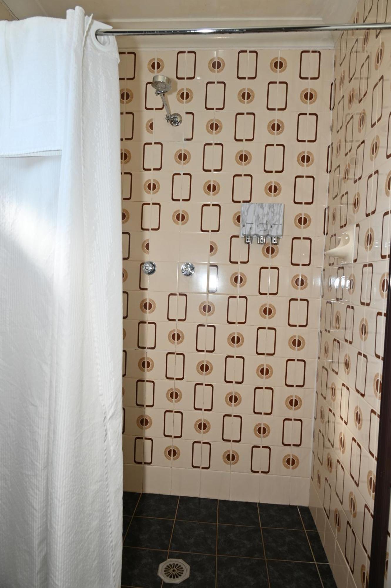 Tumut Valley Motel Pet Friendly Kültér fotó