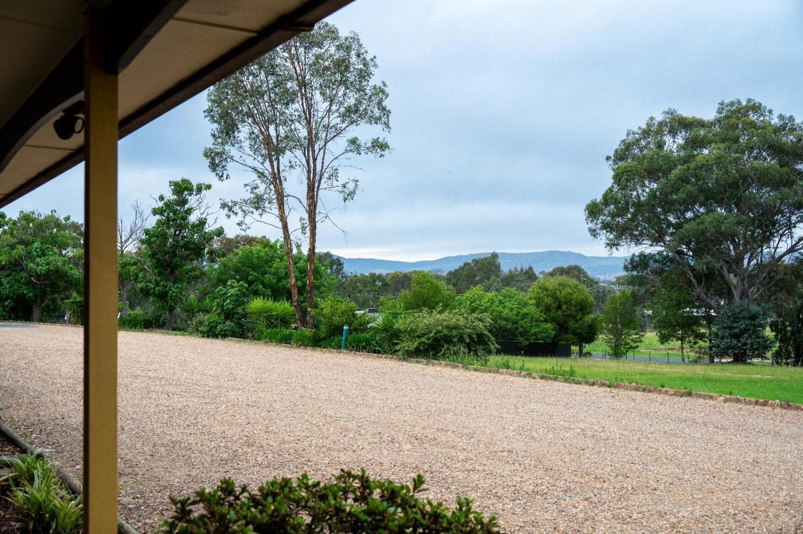 Tumut Valley Motel Pet Friendly Kültér fotó