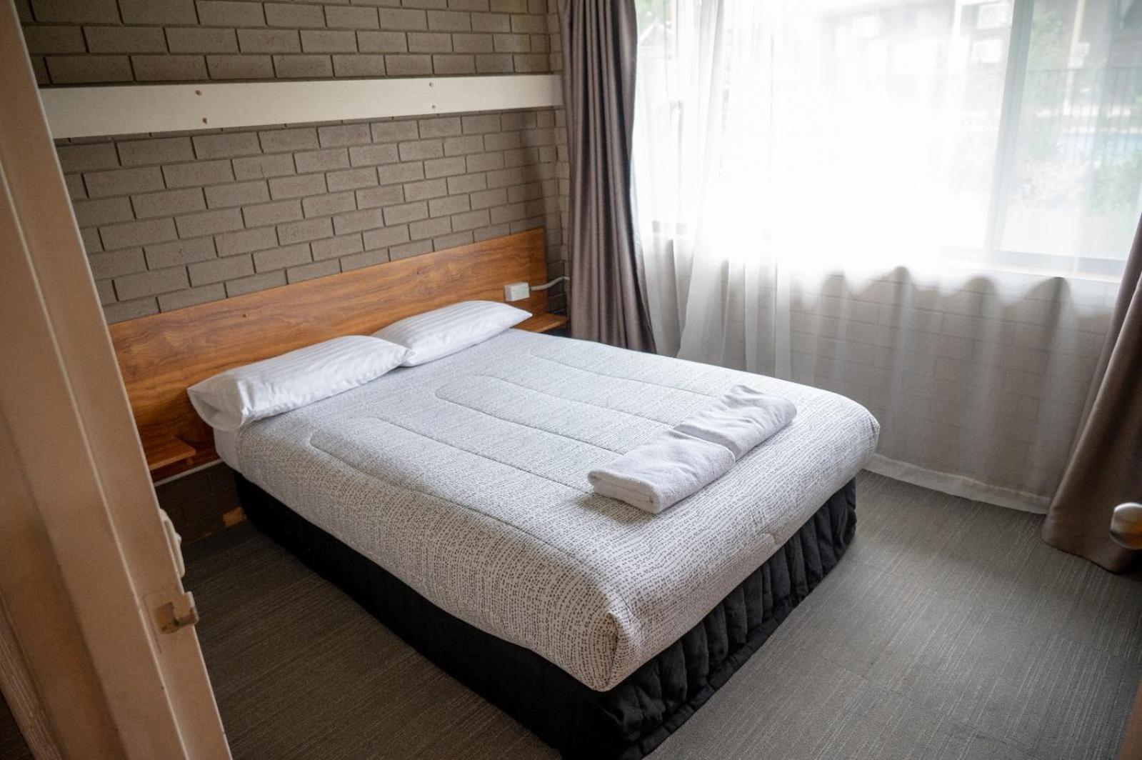 Tumut Valley Motel Pet Friendly Kültér fotó