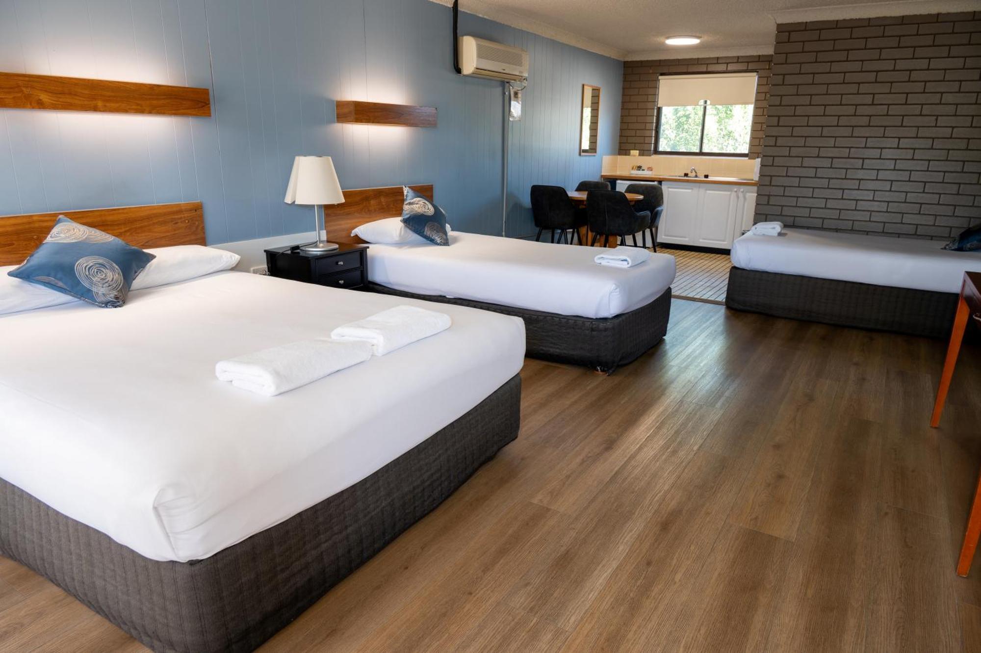 Tumut Valley Motel Pet Friendly Kültér fotó
