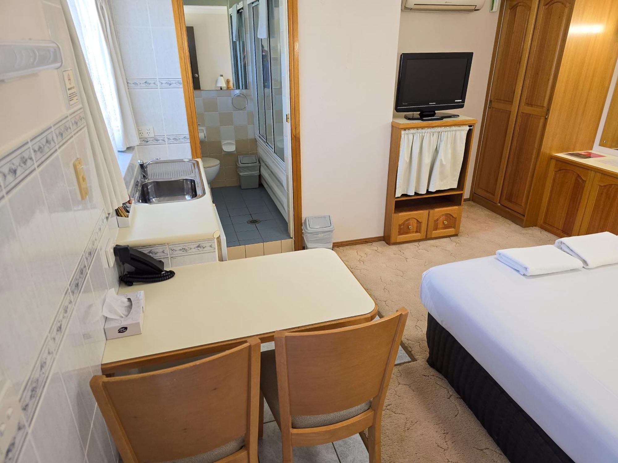 Tumut Valley Motel Pet Friendly Kültér fotó