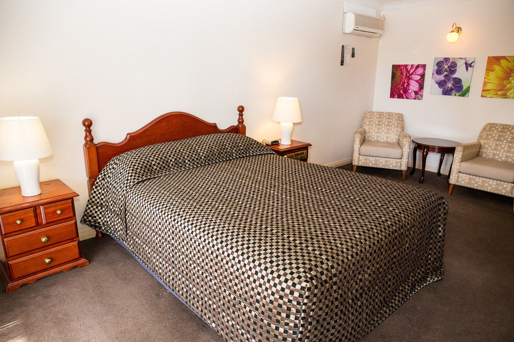 Tumut Valley Motel Pet Friendly Kültér fotó