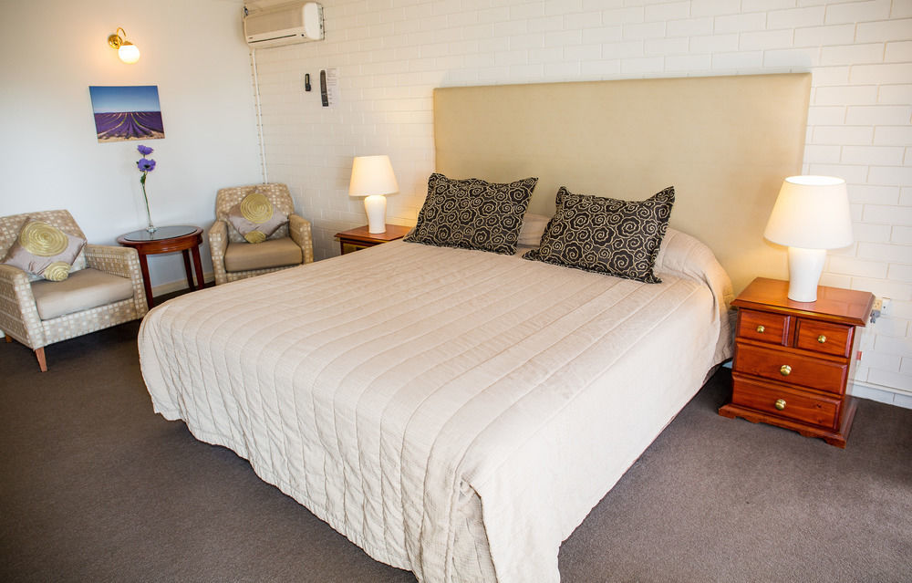 Tumut Valley Motel Pet Friendly Kültér fotó